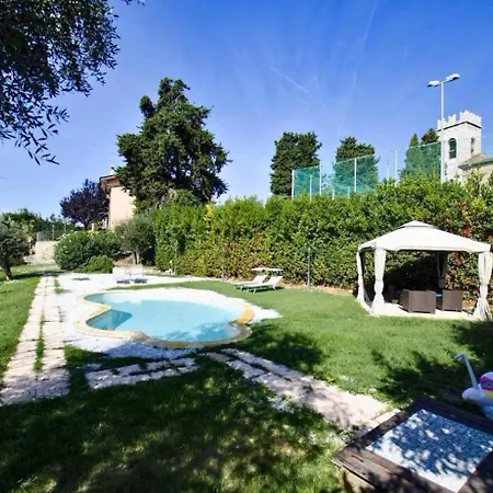וילה Il Ciliegio By Nicola Real Estate Corsanico-Bargecchia
